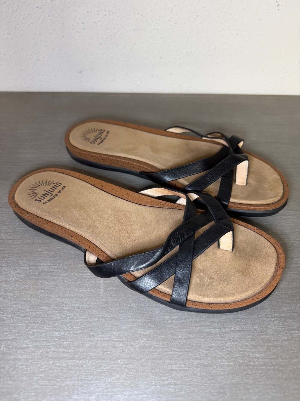 Sunjuns by G.H. Bass & Co Black Leather Strappy Slide Sandals Womens Size 9 Boho